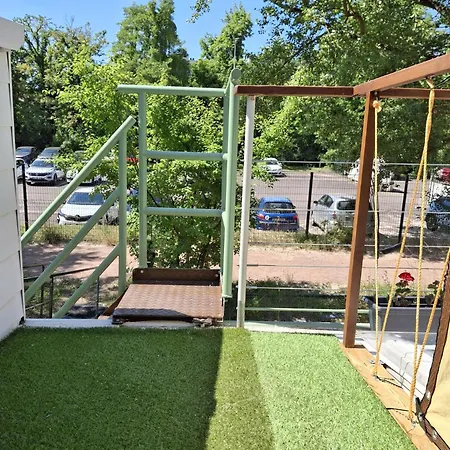 Independant Avec Terrasse Sur Peniche Daire