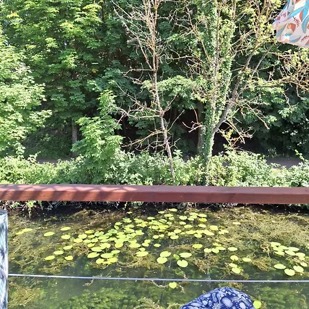 Indépendant Avec Terrasse Sur Péniche Appartement
