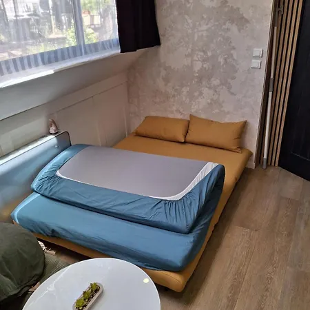Indépendant Avec Terrasse Sur Péniche Appartement *