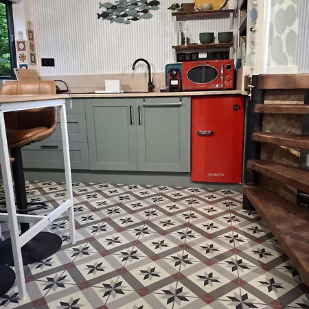 Independant Avec Terrasse Sur Peniche Daire